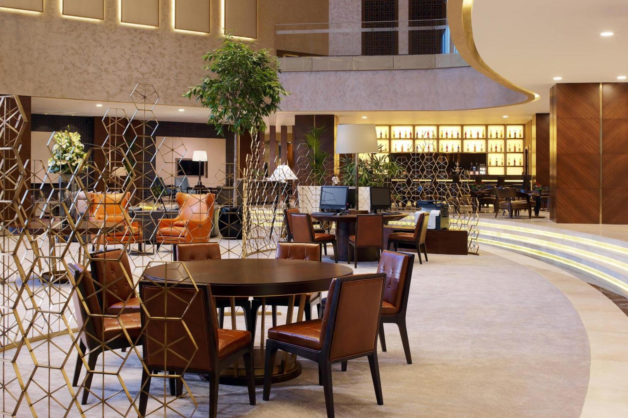 Hotel Sheraton Grand 5*